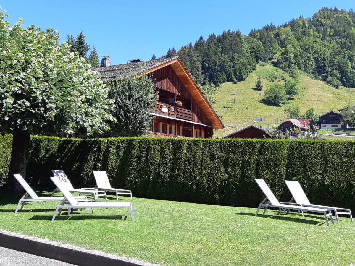 Hotel-Chalet Les Ecureuils Restaurant, Piscine, Garage Le Grand-Bornand Esterno foto