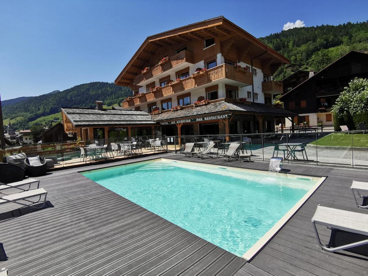 Hotel-Chalet Les Ecureuils Restaurant, Piscine, Garage Le Grand-Bornand Esterno foto