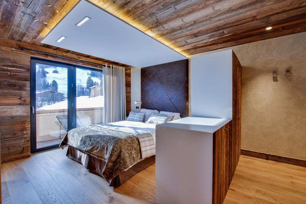 Hotel-Chalet Les Ecureuils Restaurant, Piscine, Garage Le Grand-Bornand Esterno foto
