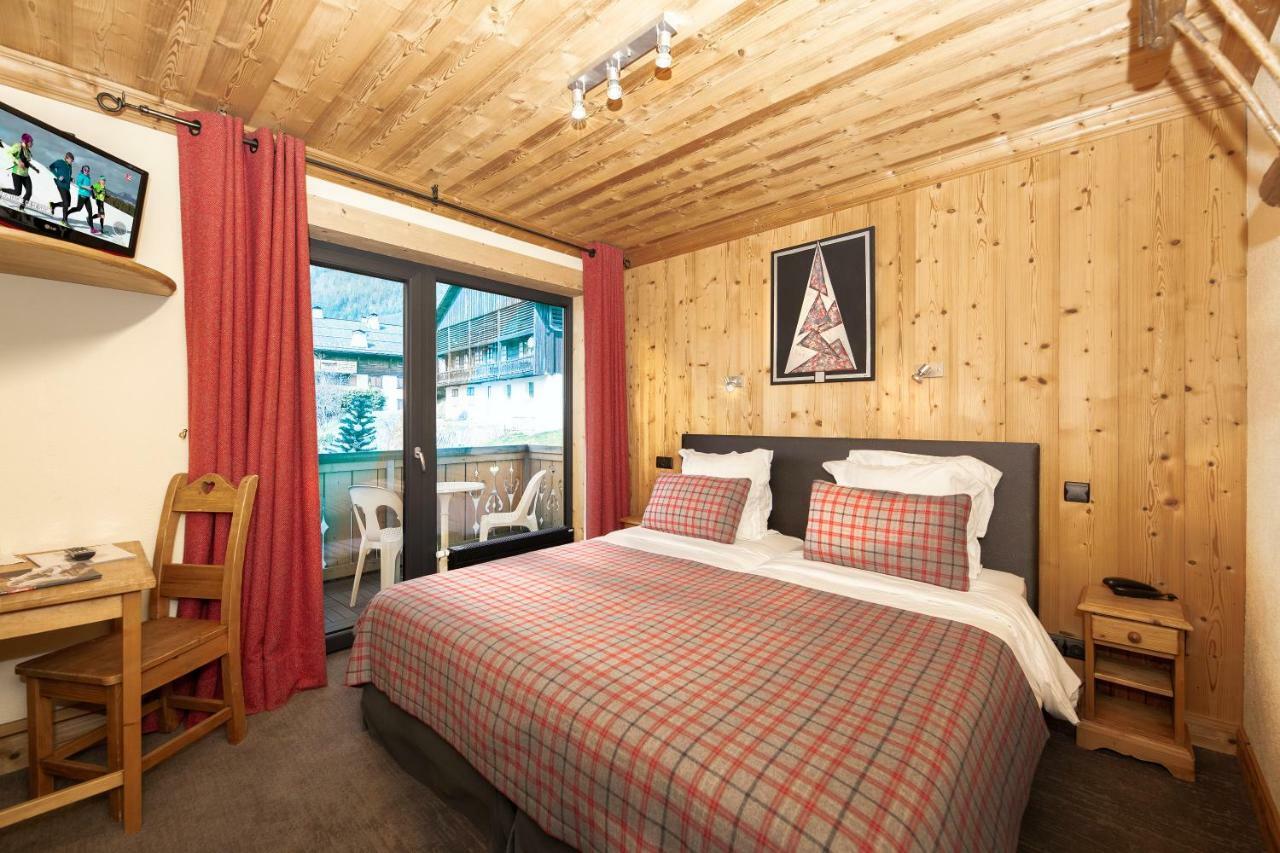 Hotel-Chalet Les Ecureuils Restaurant, Piscine, Garage Le Grand-Bornand Esterno foto